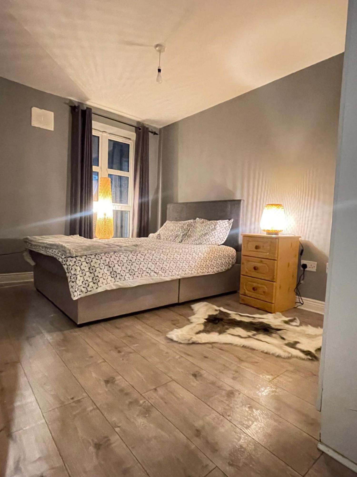 Modern Elegant Central Apt With Parking Dublin Exterior foto